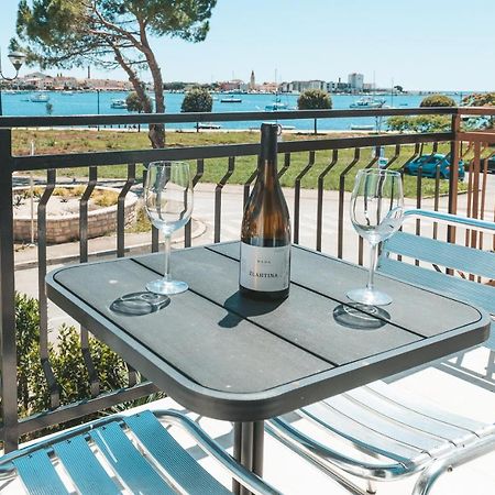 Villa Umag Seafront Екстериор снимка