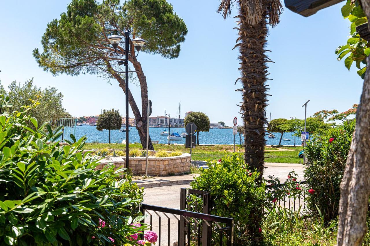 Villa Umag Seafront Екстериор снимка