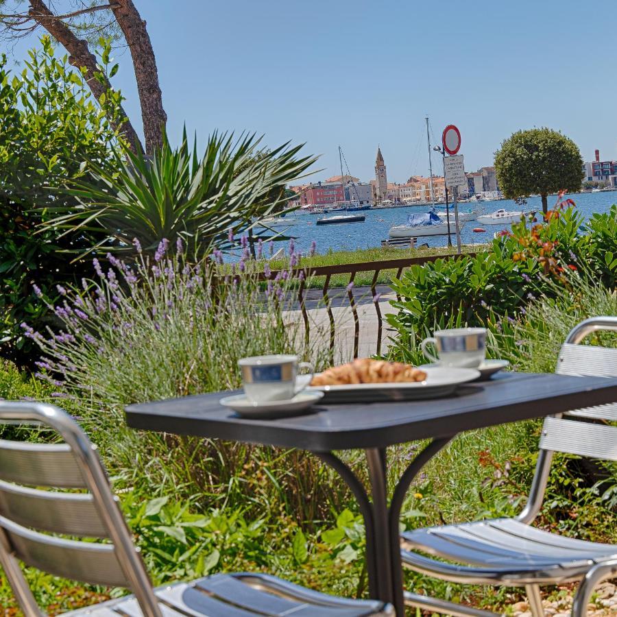 Villa Umag Seafront Екстериор снимка