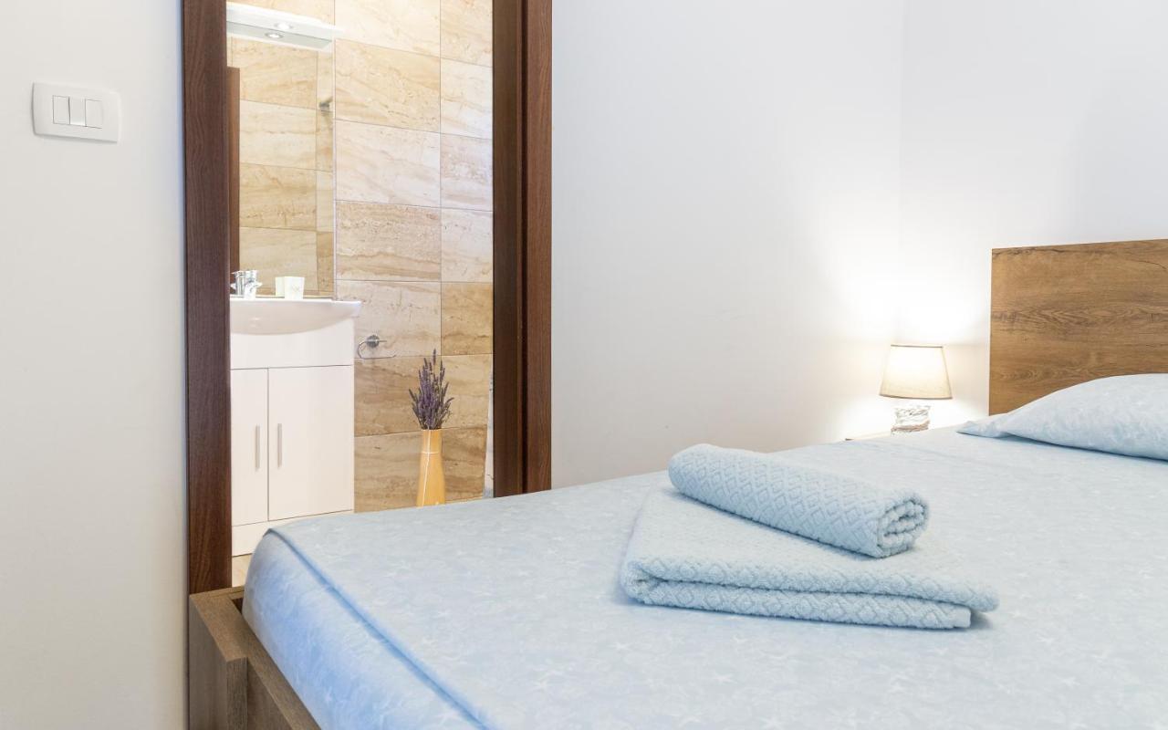 Villa Umag Seafront Екстериор снимка