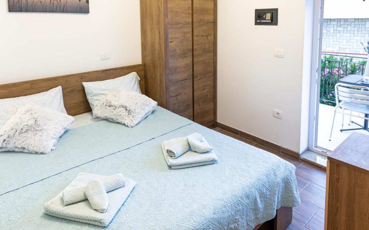 Villa Umag Seafront Екстериор снимка
